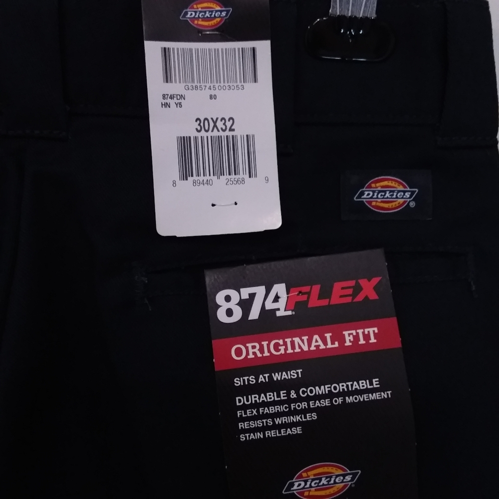 Men's Dickies 874 Flex Original Fit Work Pant. 30 by 32L Dark Navy New With Tags